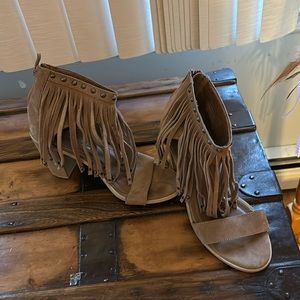 Very Volatile Fringe Sandal